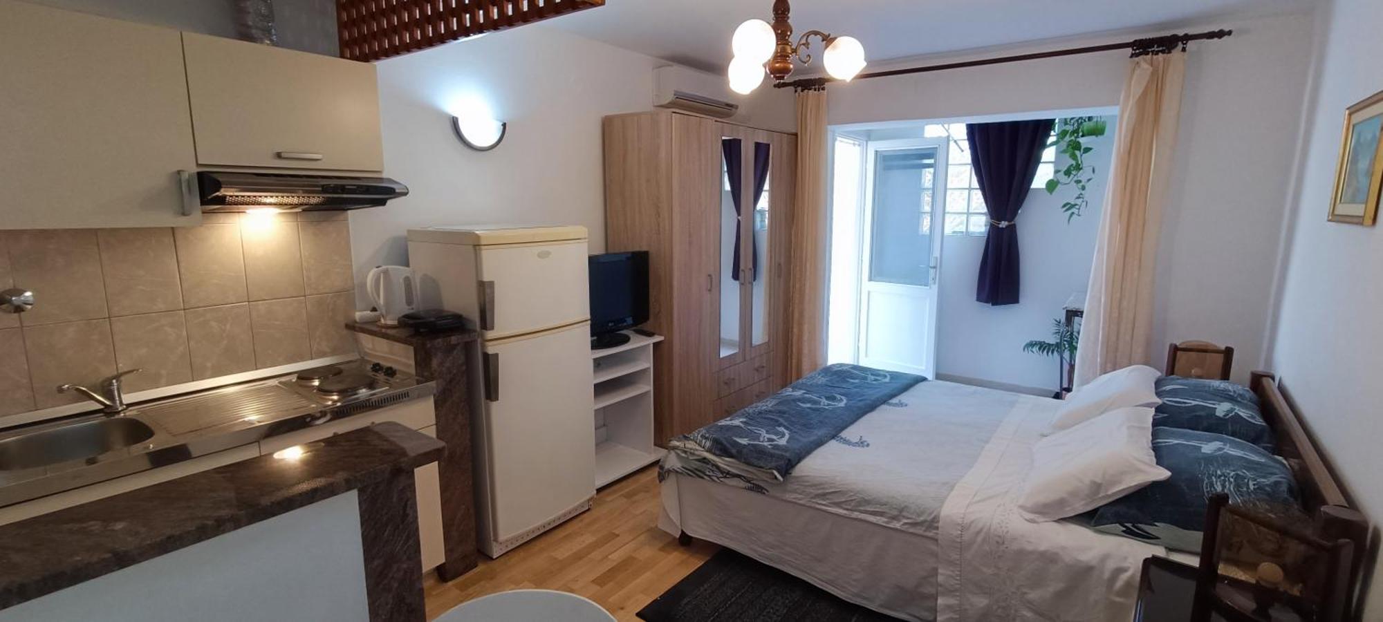 Studio Apartments Fabjanac トロギール エクステリア 写真