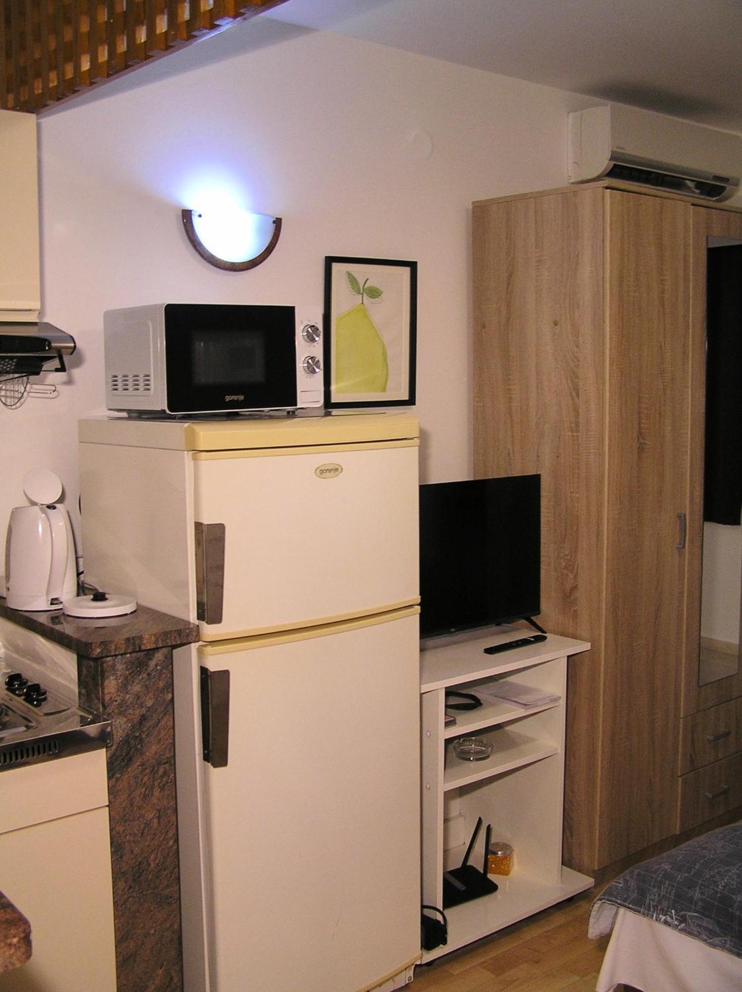 Studio Apartments Fabjanac トロギール エクステリア 写真
